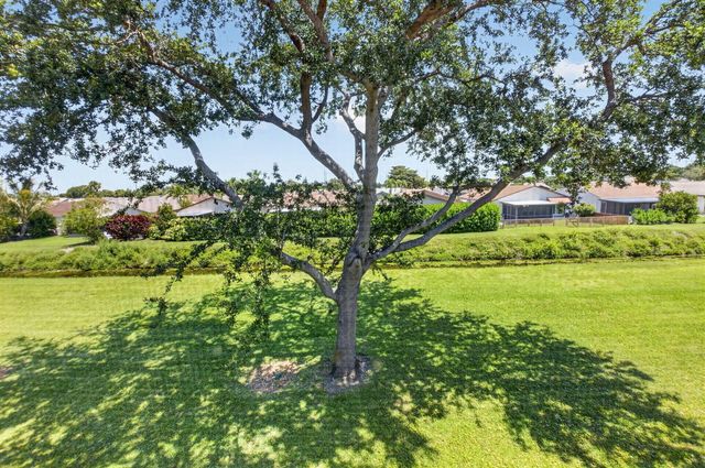 5235 Europa Drive Apt L, Boynton Beach, FL 33437