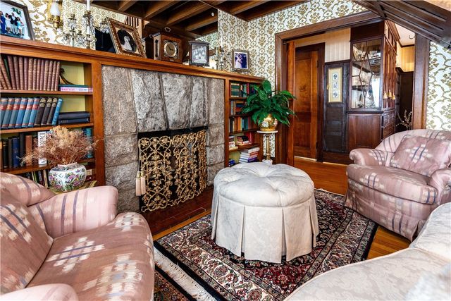 90 Putnam Avenue, Johnston, RI 02919