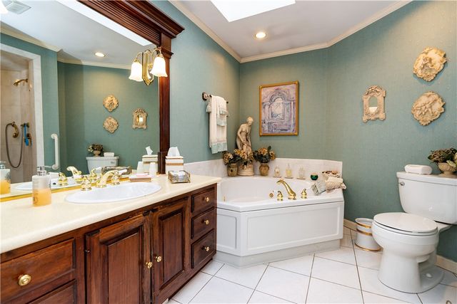 90 Putnam Avenue, Johnston, RI 02919