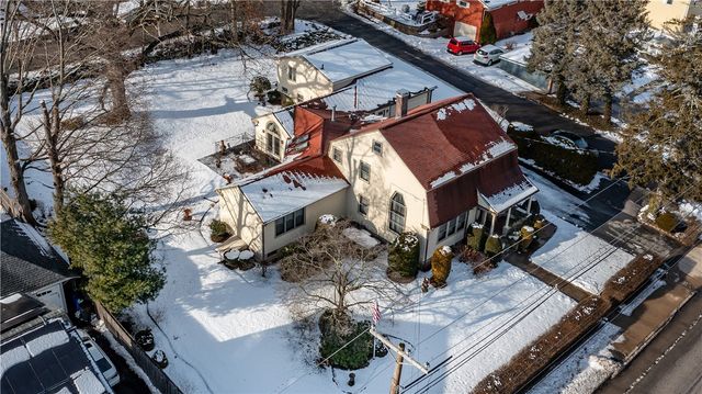 90 Putnam Avenue, Johnston, RI 02919