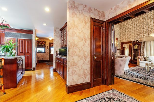 90 Putnam Avenue, Johnston, RI 02919