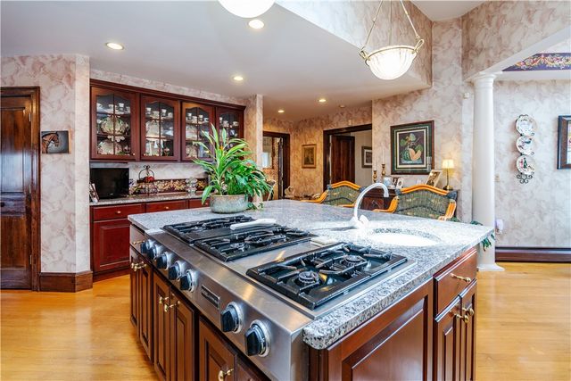 90 Putnam Avenue, Johnston, RI 02919