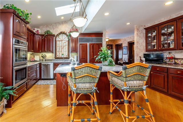 90 Putnam Avenue, Johnston, RI 02919