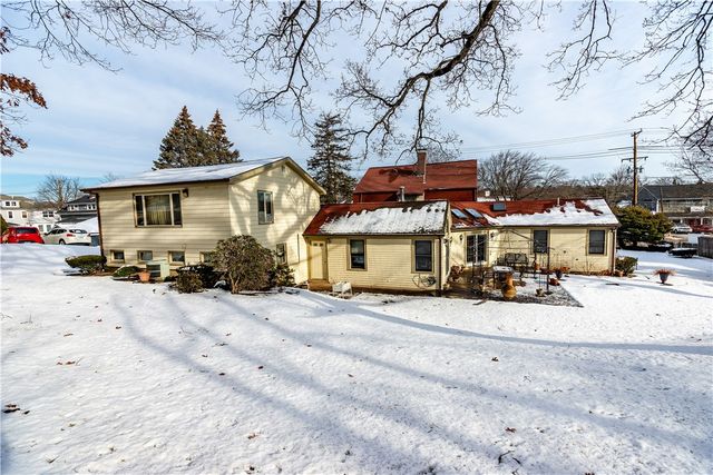 90 Putnam Avenue, Johnston, RI 02919