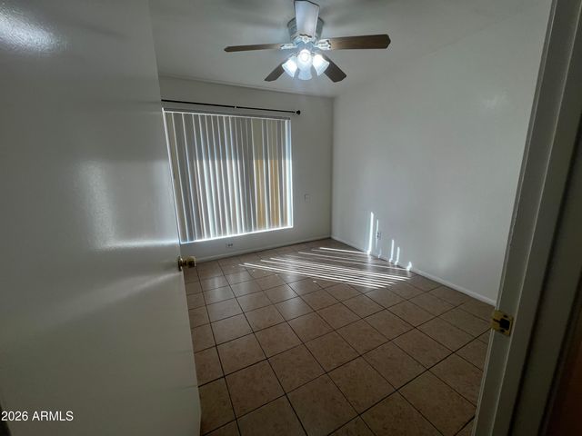 1550 W Knowles Avenue, Mesa, AZ 85202