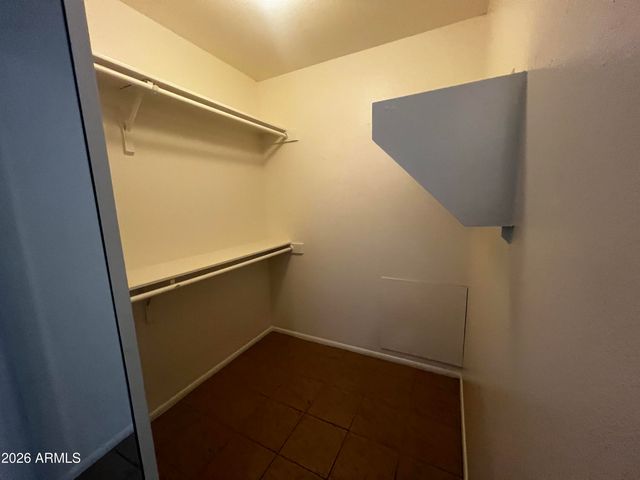 1550 W Knowles Avenue, Mesa, AZ 85202