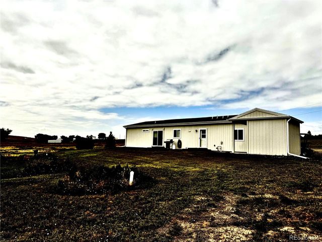 39633 E 160th Avenue, Keenesburg, CO 80643