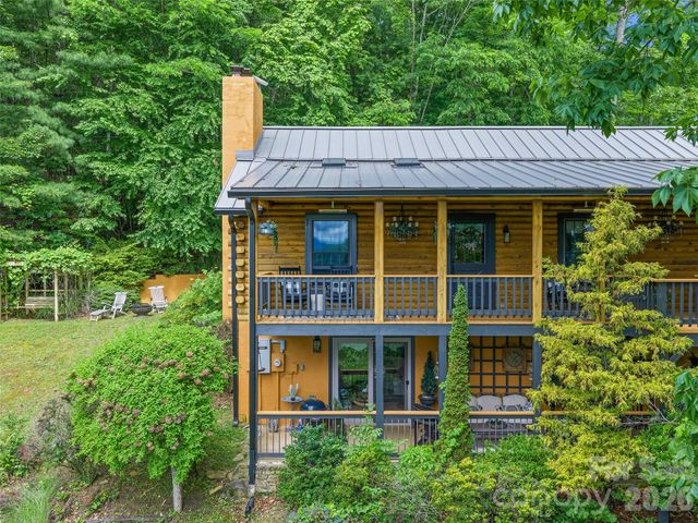 357 Rosewood Lane, Burnsville, NC 28714