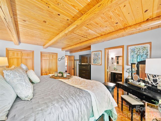 357 Rosewood Lane, Burnsville, NC 28714