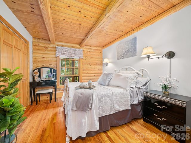 357 Rosewood Lane, Burnsville, NC 28714