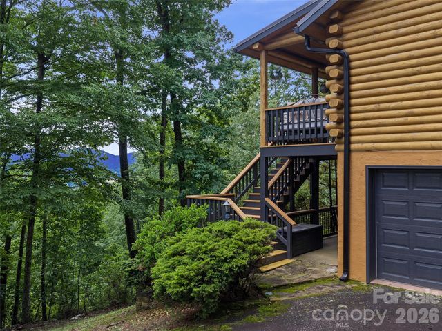 357 Rosewood Lane, Burnsville, NC 28714