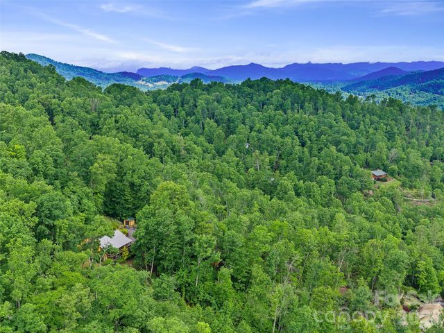 357 Rosewood Lane, Burnsville, NC 28714