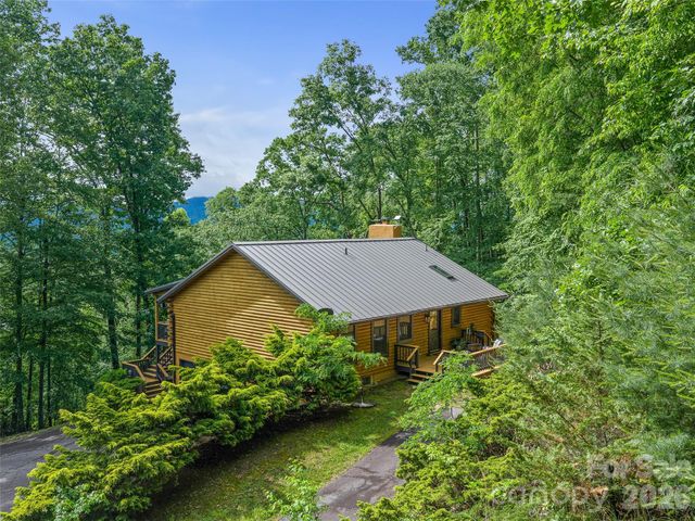 357 Rosewood Lane, Burnsville, NC 28714