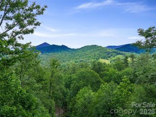 357 Rosewood Lane, Burnsville, NC 28714
