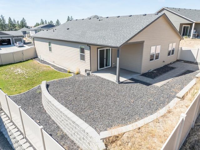8207 S Avery Rd, Cheney, WA 99004