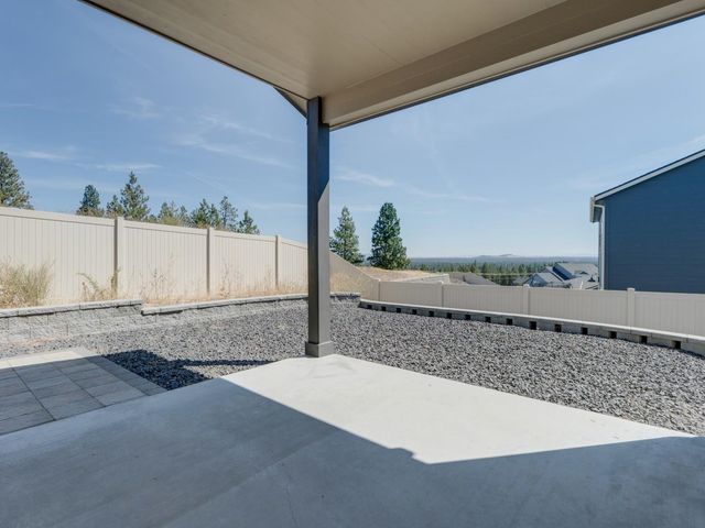 8207 S Avery Rd, Cheney, WA 99004