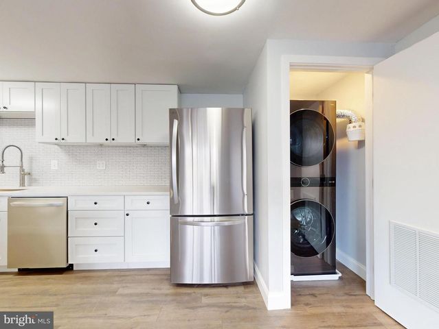 4600 DUKE ST #431, Alexandria, VA 22304