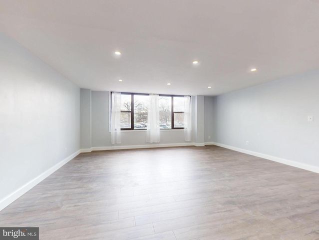 4600 DUKE ST #431, Alexandria, VA 22304