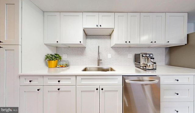 4600 DUKE ST #431, Alexandria, VA 22304