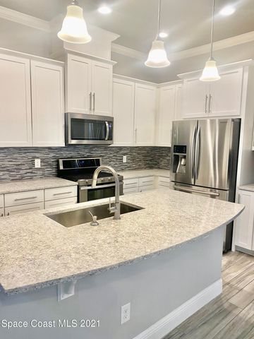 2715 Vuldarno Lane, Melbourne, FL 32940