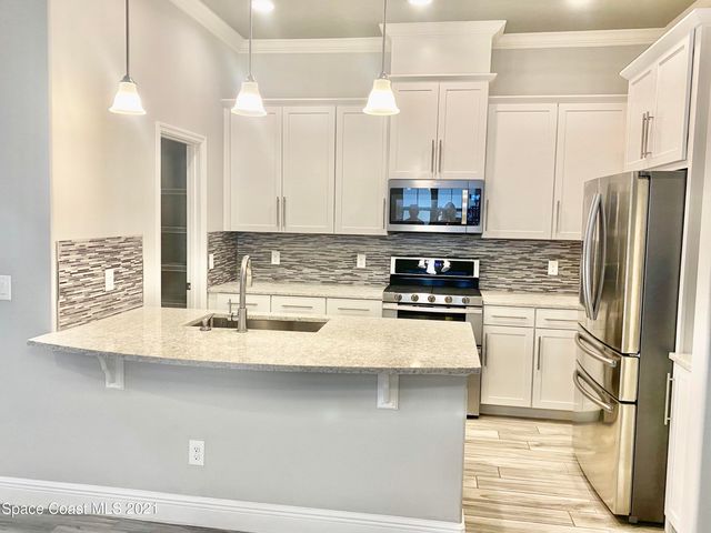 2715 Vuldarno Lane, Melbourne, FL 32940