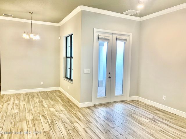 2715 Vuldarno Lane, Melbourne, FL 32940