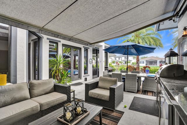 10514 N Lago Vista Circle, Parkland, FL 33076