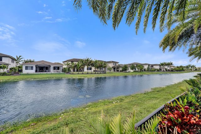 10514 N Lago Vista Circle, Parkland, FL 33076