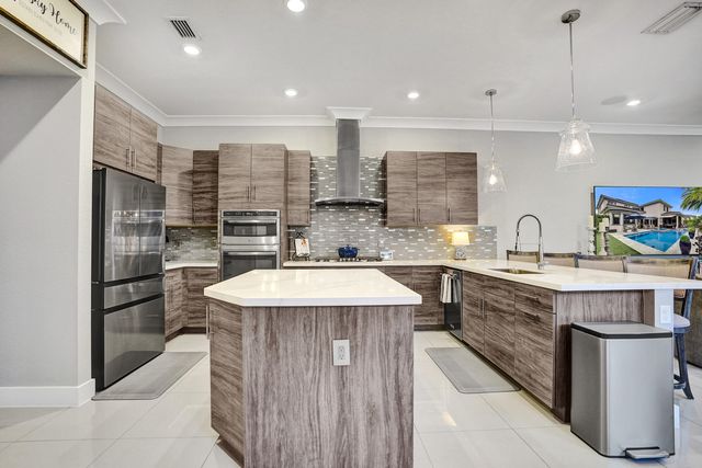 10514 N Lago Vista Circle, Parkland, FL 33076