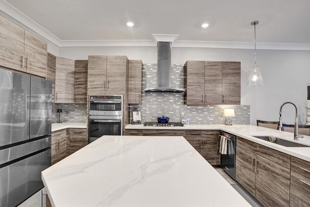 10514 N Lago Vista Circle, Parkland, FL 33076