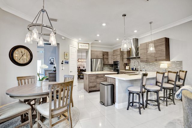 10514 N Lago Vista Circle, Parkland, FL 33076