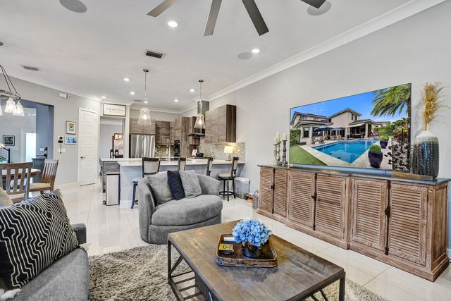 10514 N Lago Vista Circle, Parkland, FL 33076