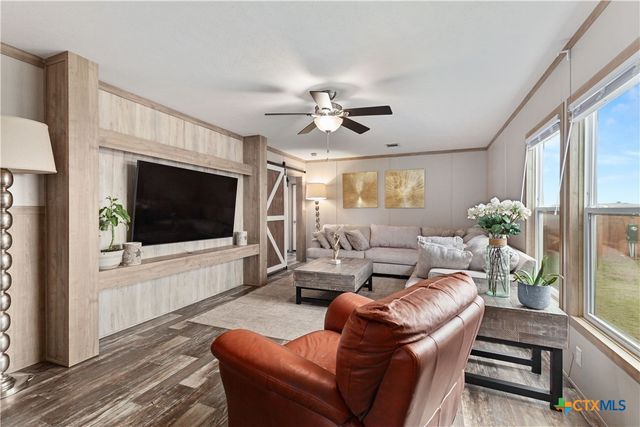 122 Kelp Gull Drive, Del Valle, TX 78617