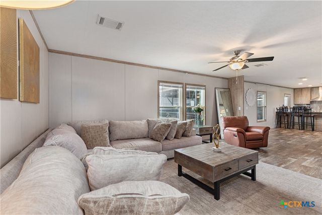 122 Kelp Gull Drive, Del Valle, TX 78617
