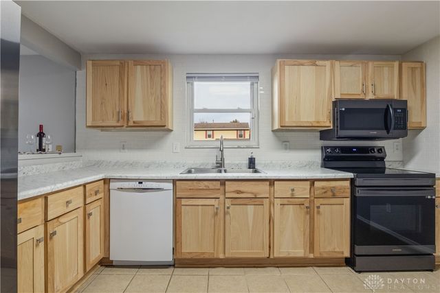 6117 Charlesgate Road, Dayton, OH 45424