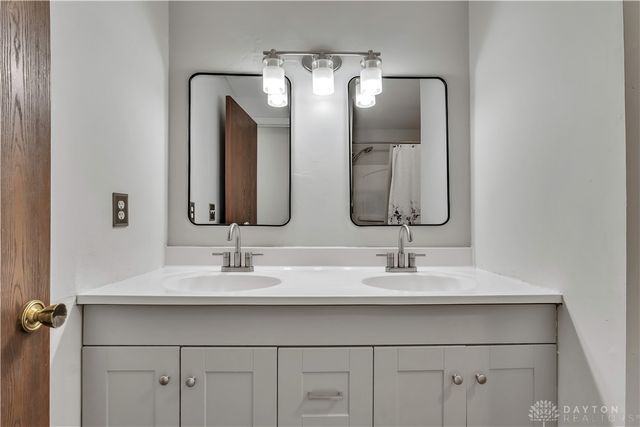 6117 Charlesgate Road, Dayton, OH 45424