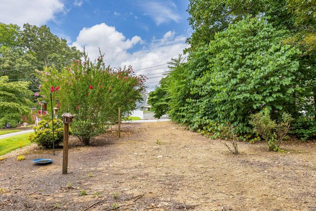 2528 Standifer Hills Drive, Chattanooga, TN 37421