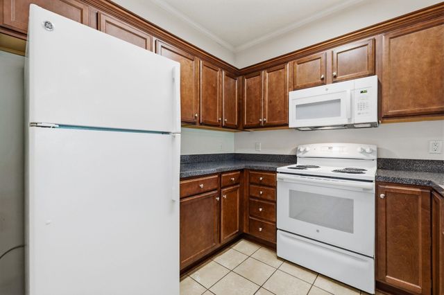 146 Scotch Broom Dr. P203, Little River, SC 29566