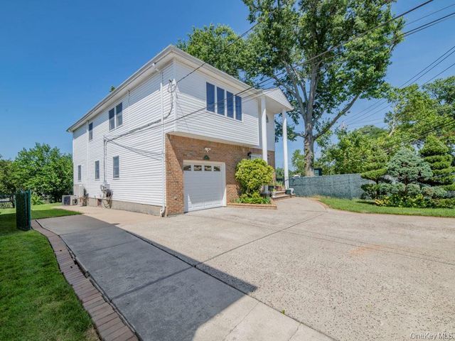 269 Marcus Avenue, Garden City Park, NY 11040