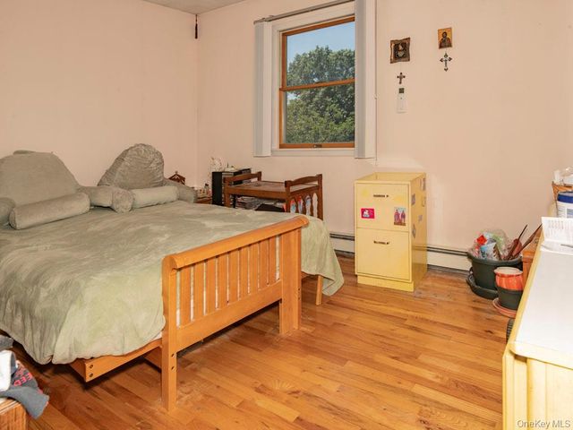 269 Marcus Avenue, Garden City Park, NY 11040
