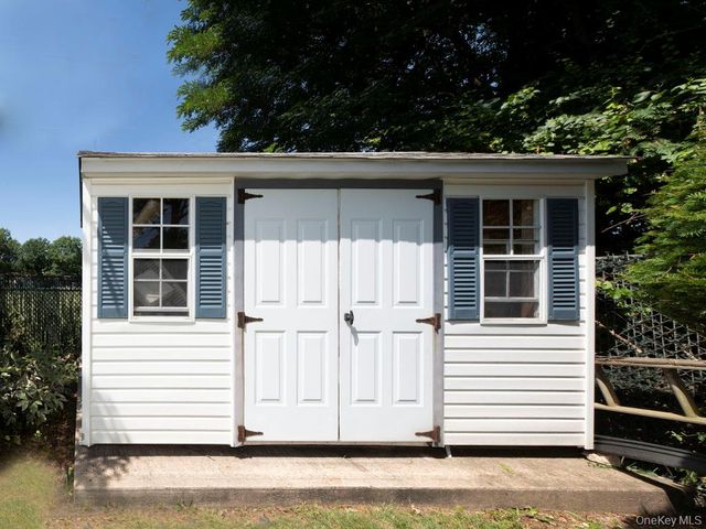 269 Marcus Avenue, Garden City Park, NY 11040
