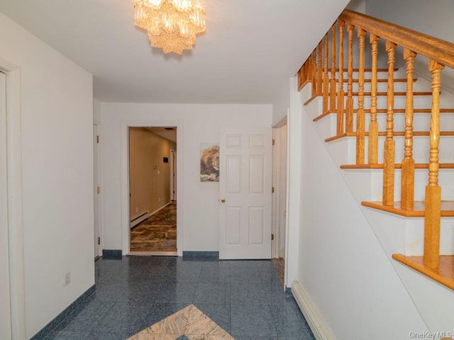 269 Marcus Avenue, Garden City Park, NY 11040