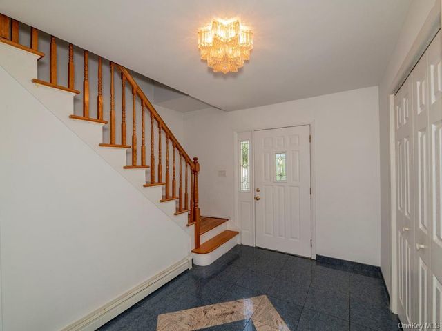 269 Marcus Avenue, Garden City Park, NY 11040