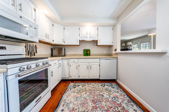 4 Center Place UNIT 11, Orleans, MA 02653