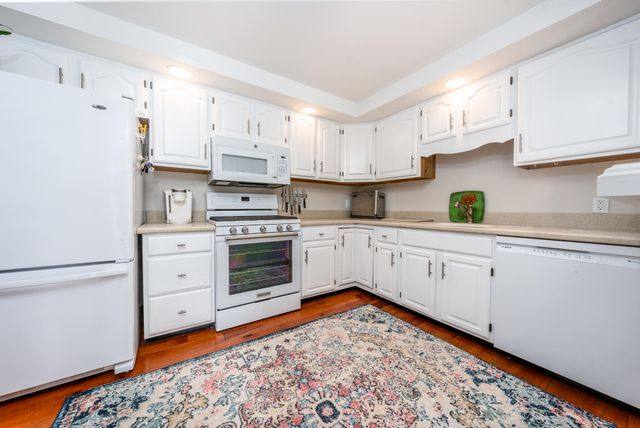 4 Center Place UNIT 11, Orleans, MA 02653