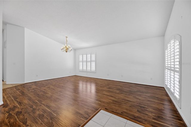 4715 PRESTON WOODS DRIVE, Valrico, FL 33596