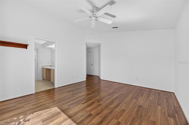 4715 PRESTON WOODS DRIVE, Valrico, FL 33596