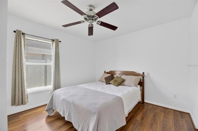 4715 PRESTON WOODS DRIVE, Valrico, FL 33596