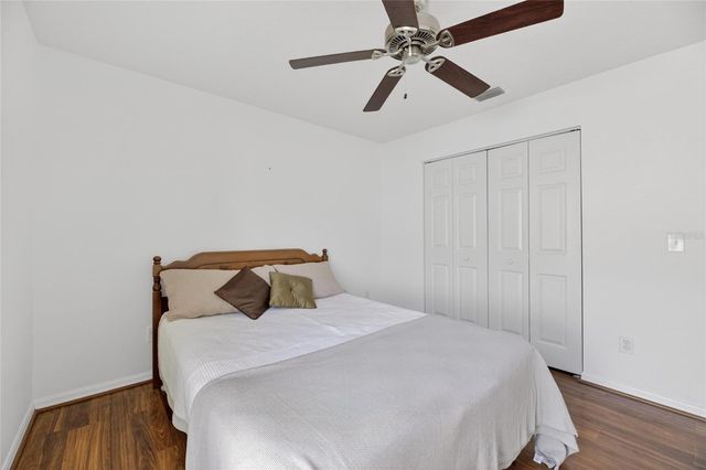 4715 PRESTON WOODS DRIVE, Valrico, FL 33596