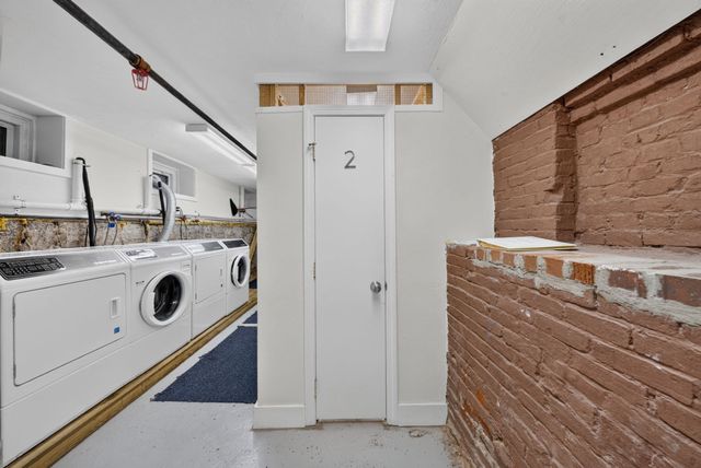 8 Garden Ct 2, Boston, MA 02113